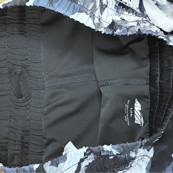 Avia Women's Running biker lined Shorts & Tek Gear razor back tank top.  Small - Picture 9 of 9